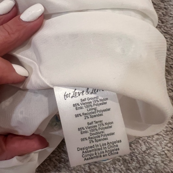 For Love & Lemons XXS NWT  Elegant White Crop Top with Long Sleeves - Picture 5 of 5